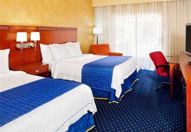 Courtyard By Marriott Phoenix Mesa Pokoj fotografie