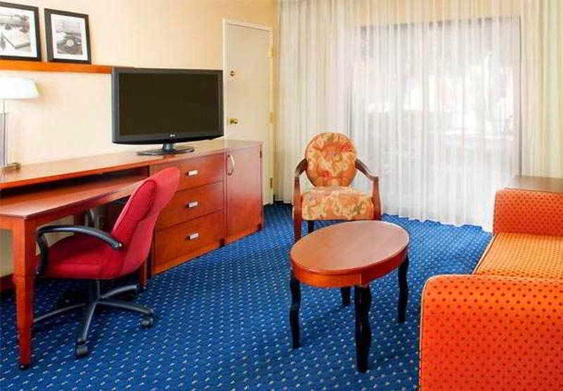Courtyard By Marriott Phoenix Mesa Pokoj fotografie